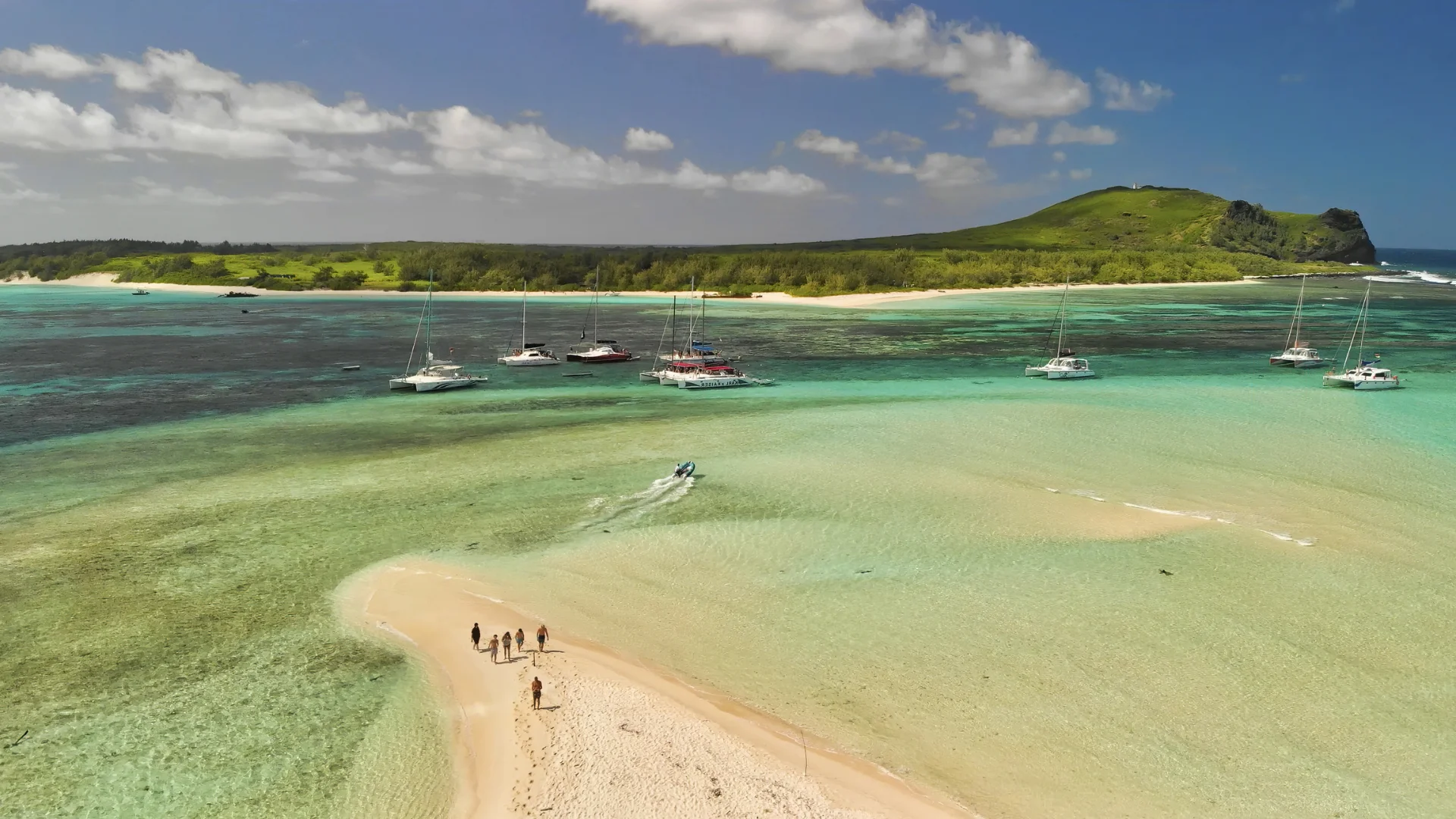 The shallow turquoise lagoon at Gabriel Island, northern Mauritius