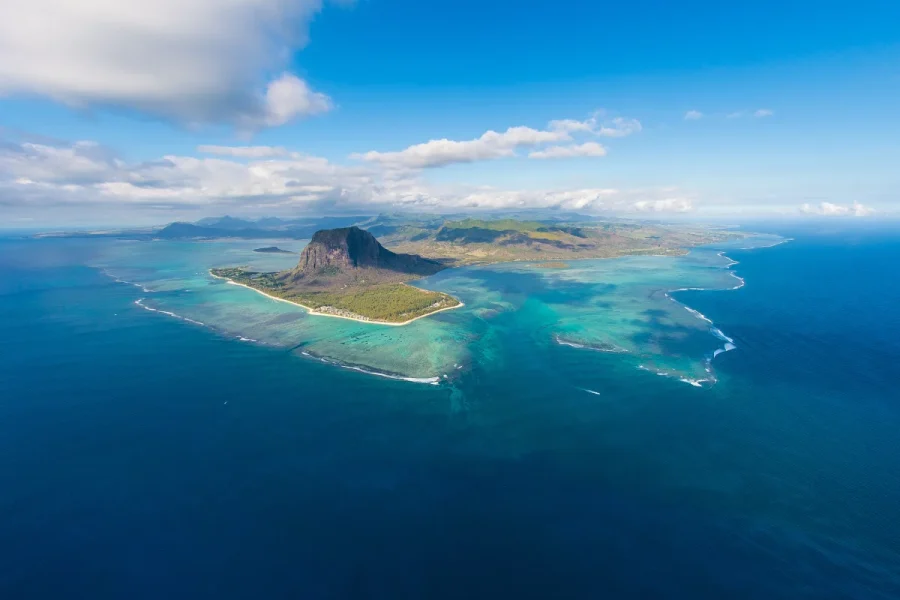 Helicopter Tour Underwater Waterfall
