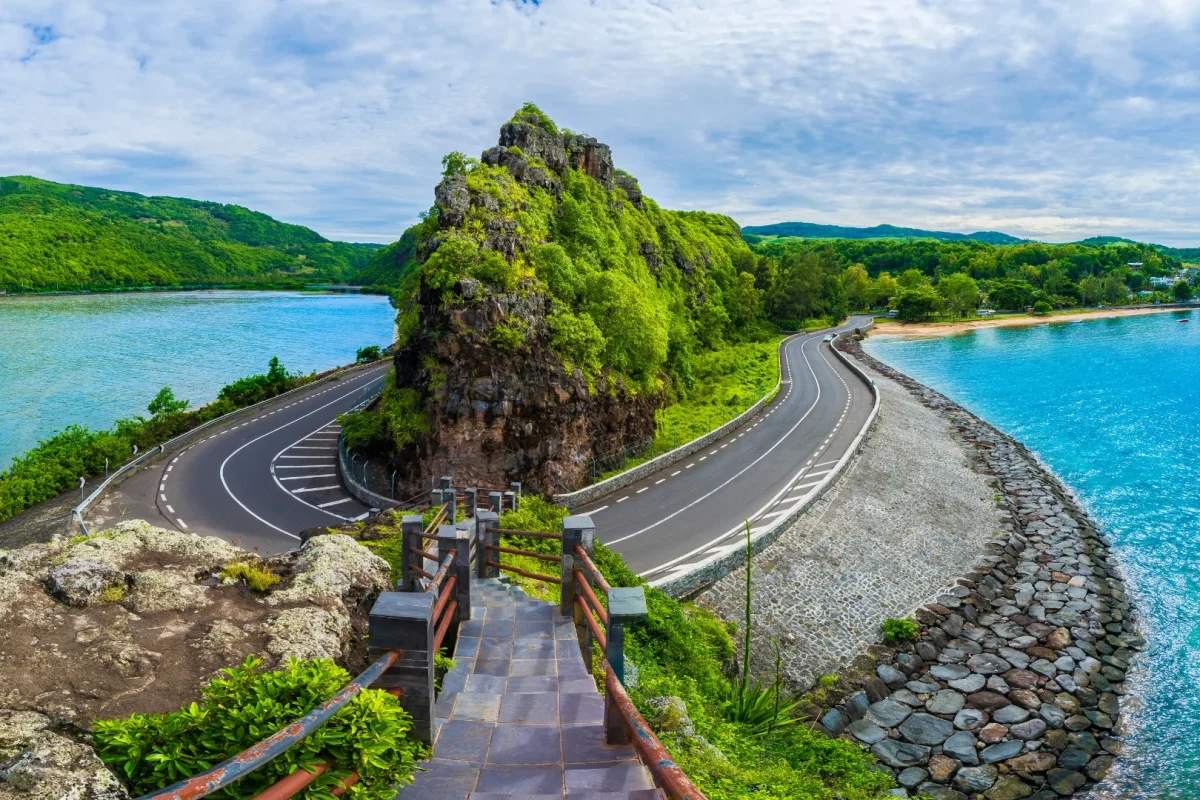 The hairpin bend and rocky outcrop at Maconde Viewpoint on the south coast